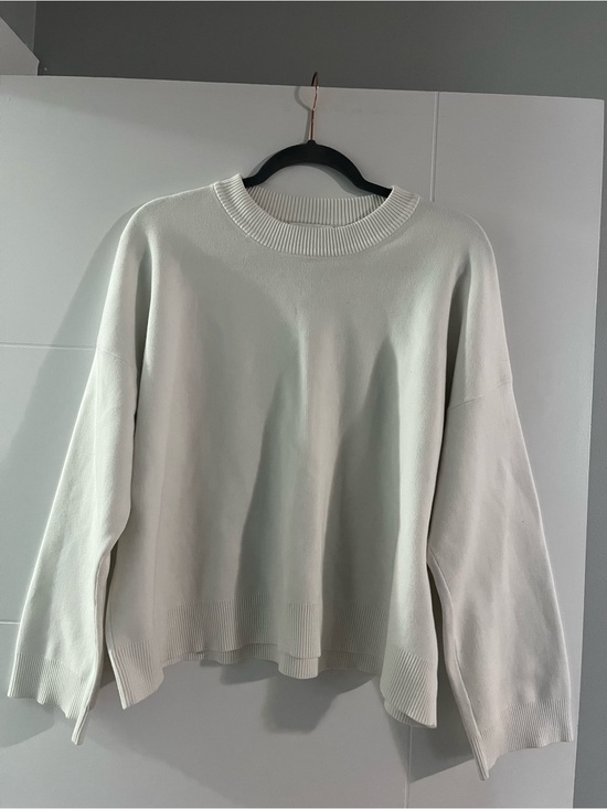 Vince Sweaters - Vince Soft White Crewneck Sweater